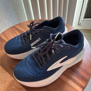 Brooks Dark Blue Athletic Sneakers
